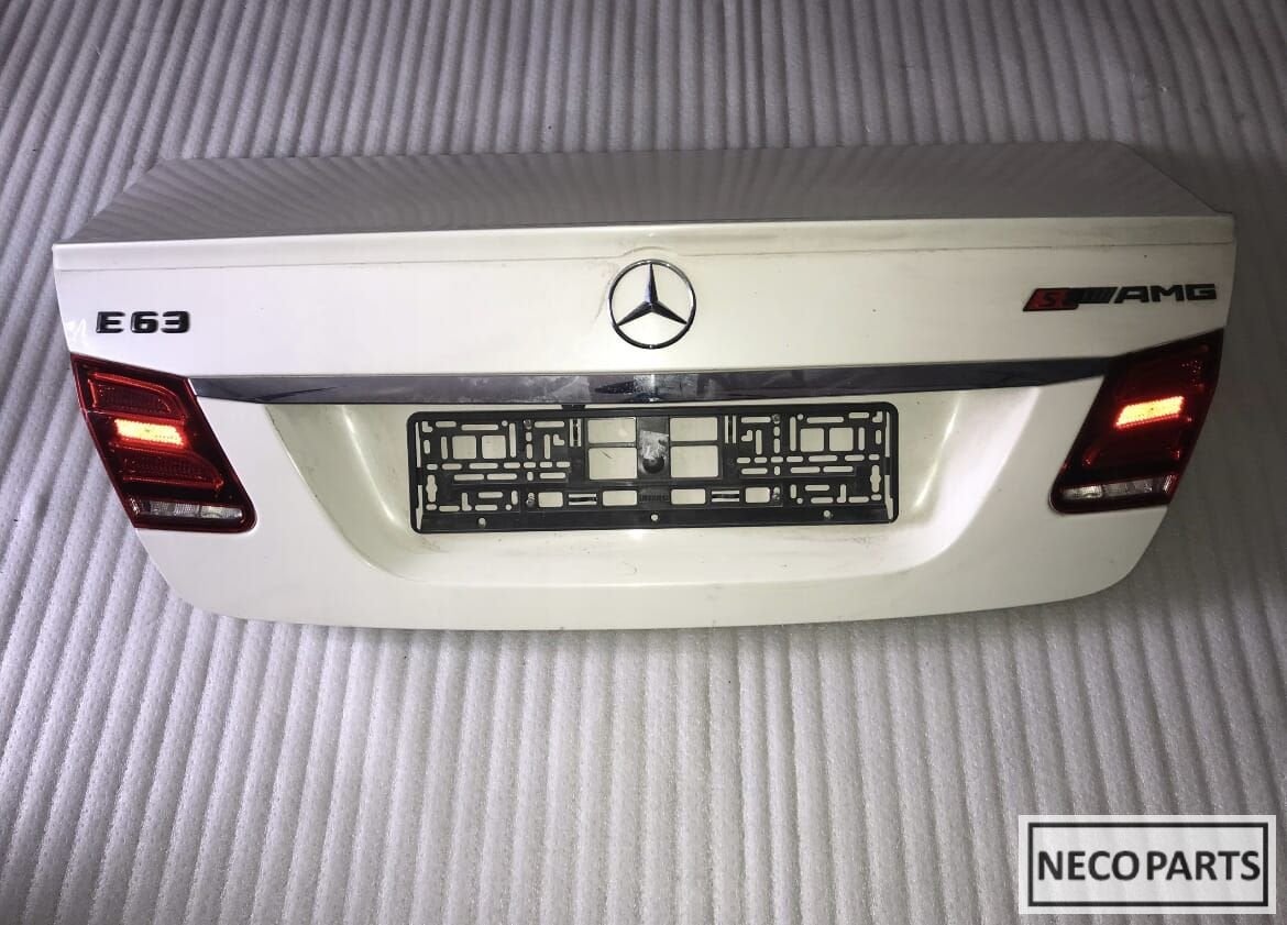 MERCEDES E KLASSE E63 AMG 6.3 ACHTERKLEP ACHTERDEUR, Auto-onderdelen, Carrosserie, Achterklep, Mercedes-Benz, Achter, Gebruikt