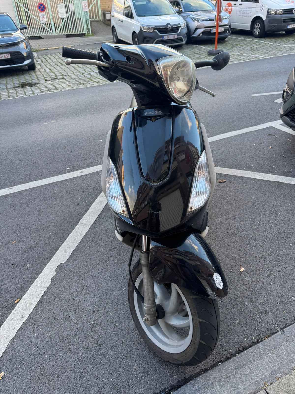 Piaggio 2010, Motoren, Scooter, 4 cilinders, Motorrijbewijs A, Particulier