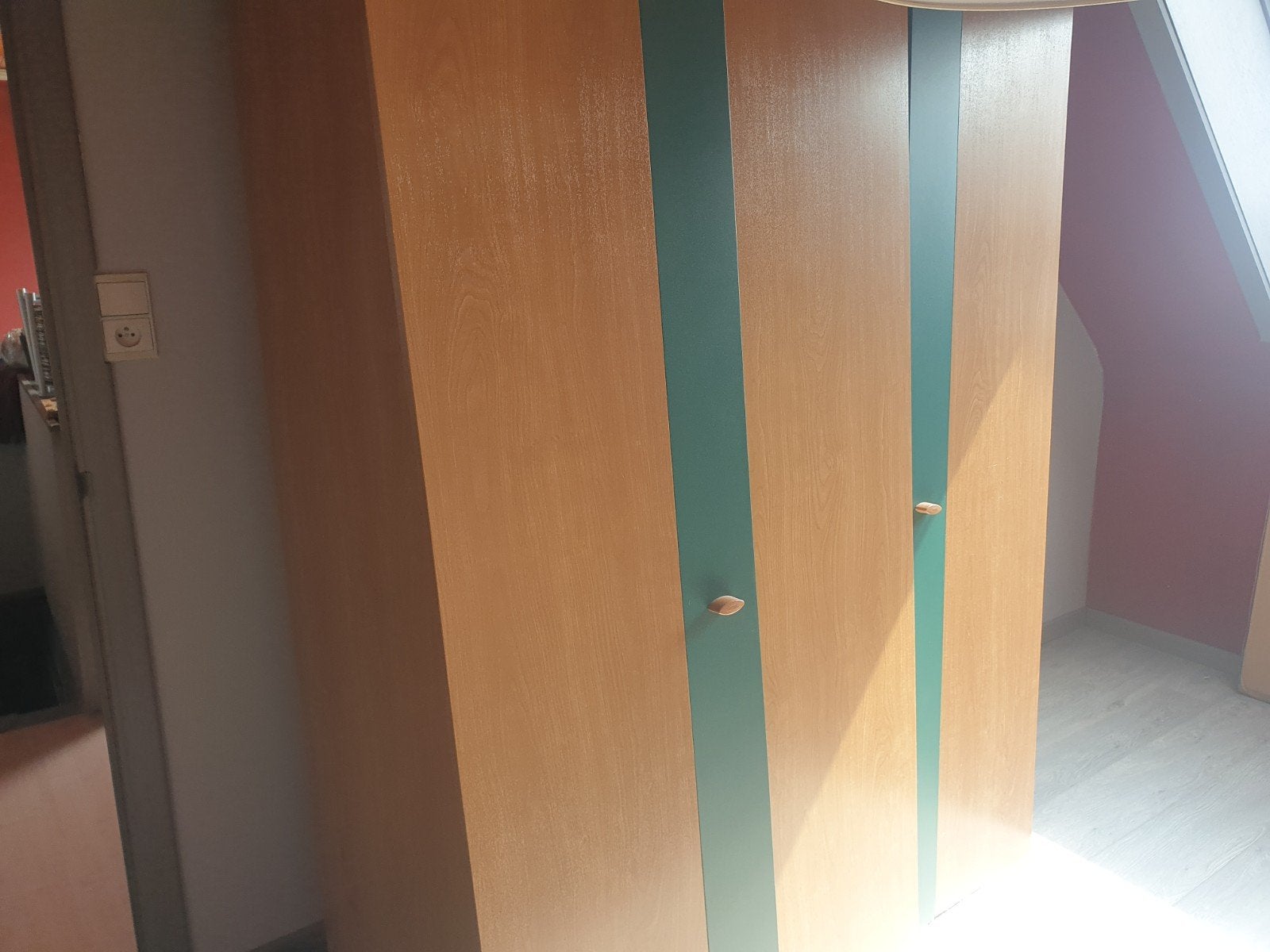 3 deurs kleerkast, Ophalen, Met deur(en), Modern tot rustiek, 200 cm of meer