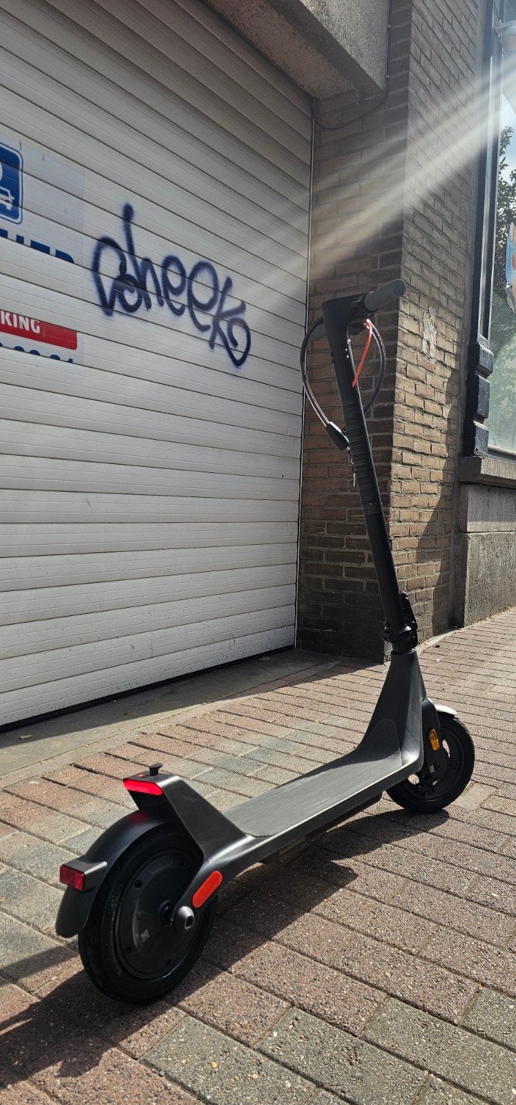 Xiaomi Electric Scooter 4 Lite
 Facture incluse
 Antivol i, Enlèvement ou Envoi, Comme neuf, Step électrique (E-scooter), Xiaomi