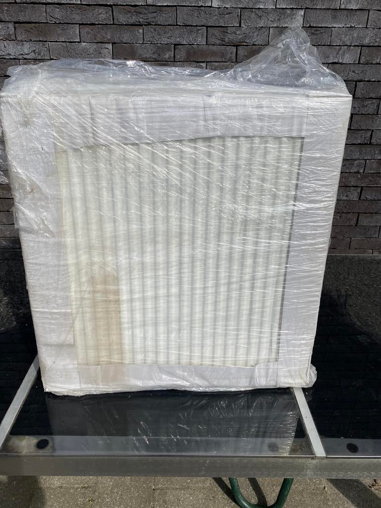2 nieuwe witte radiatoren type33 600x600, Neuf, 500 à 800 watts, Enlèvement, Radiateur