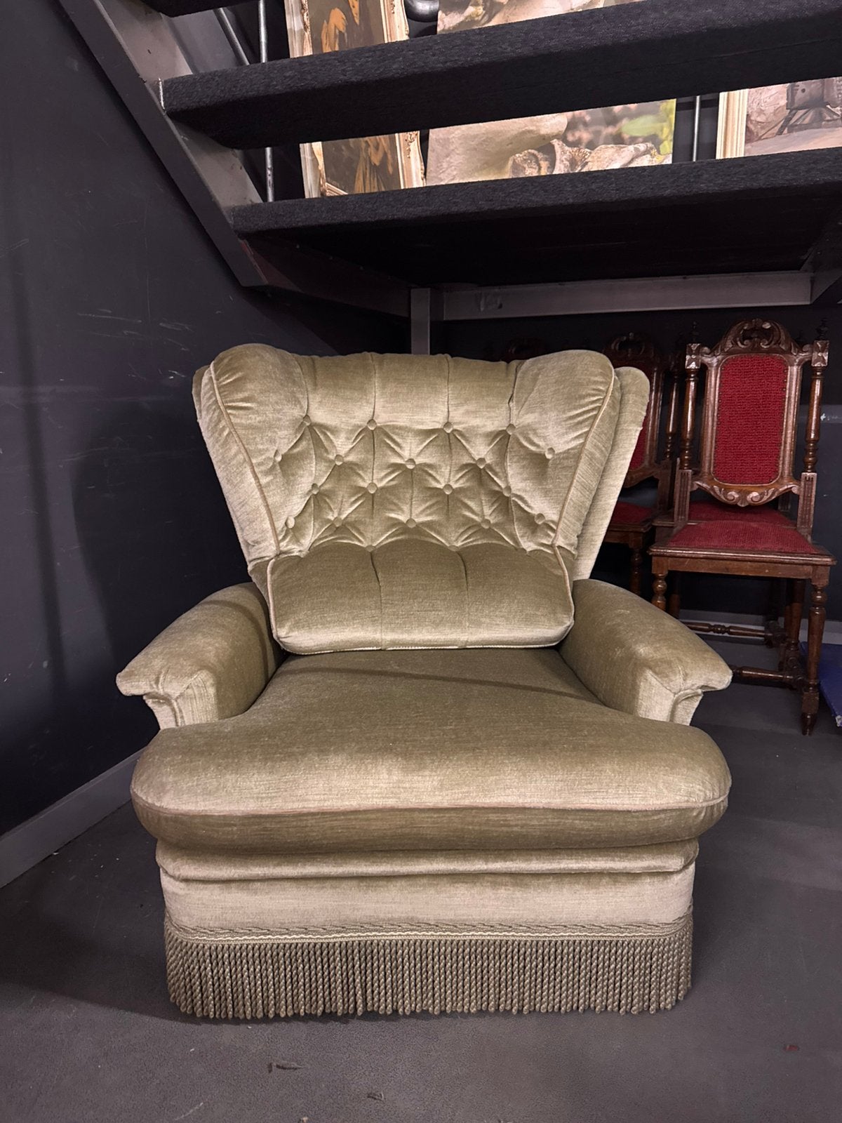 Fauteuil crapaud vintage capitonnée à franges, Maison & Meubles, Fauteuils, Enlèvement, Comme neuf