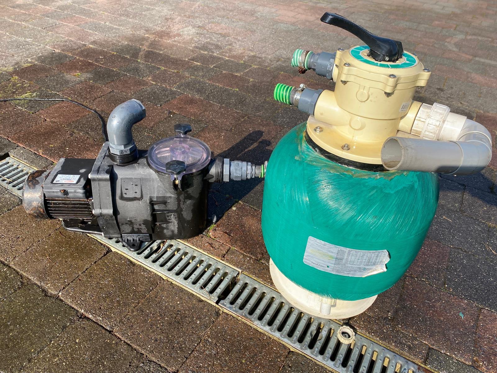 Zwembad pomp met zand/glas filter, Jardin & Terrasse, Accessoires de piscine, Enlèvement, Utilisé, Filtre