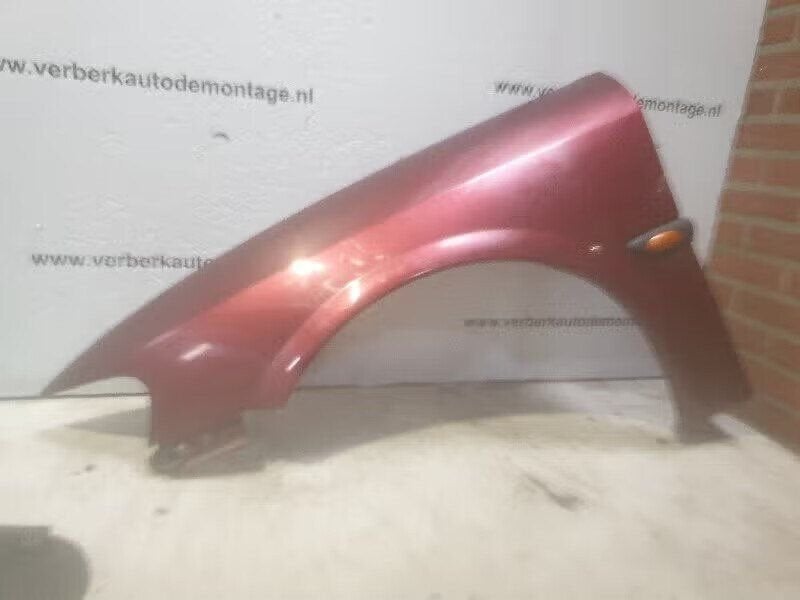 SPATBORD LINKS VOOR Opel Vectra B (36) (01-1995/04-2002), Bahnhofsplatz 65423 Rüsselsheim am Main, DE, Enlèvement ou Envoi, Garde-boue
