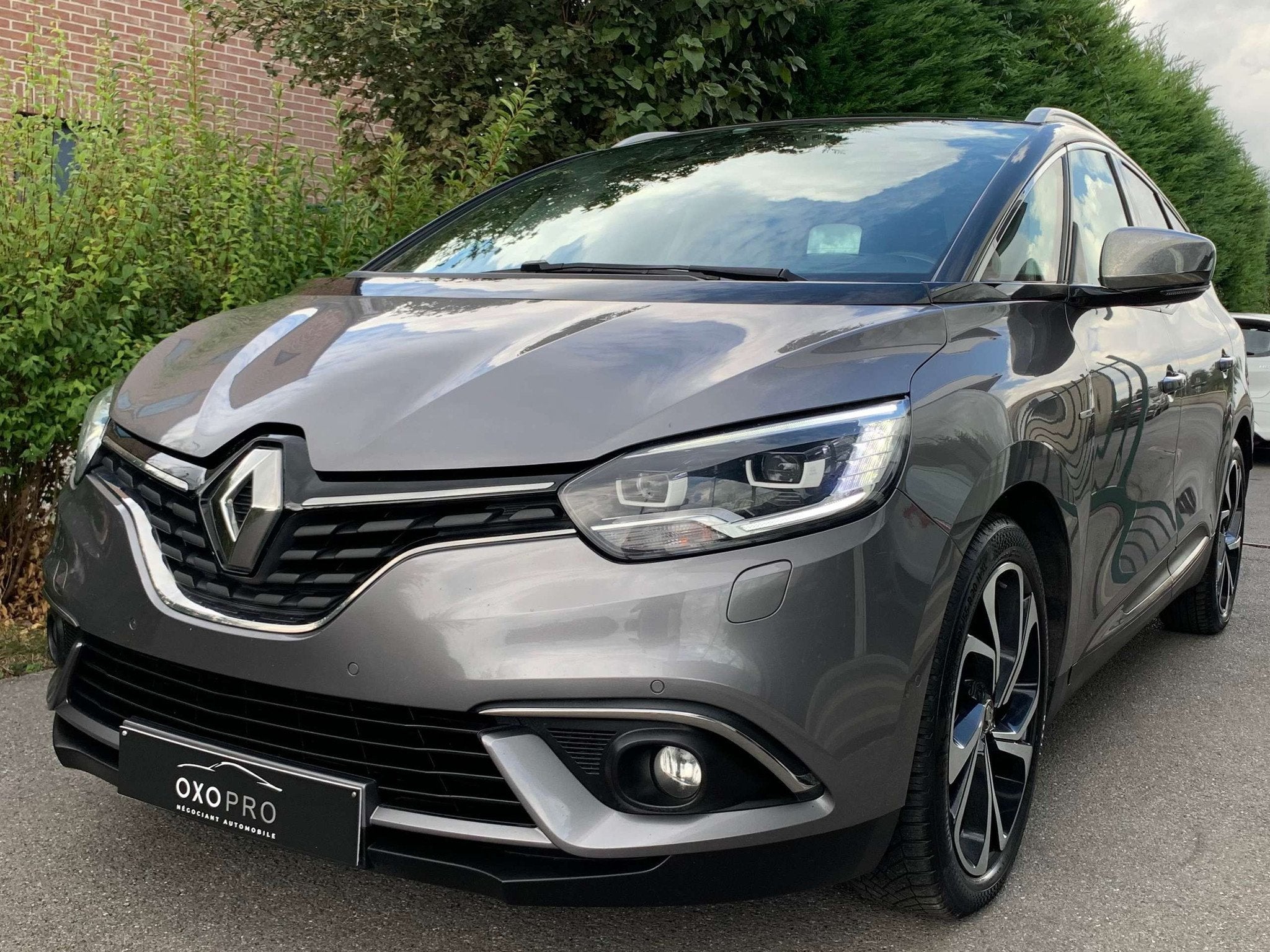 Renault Scénic 1.6 dCi Bose Edition 160CV / 7 PLACES / BOIT, Autos, Renault, Cuir, Argent ou Gris, Achat, Euro 6