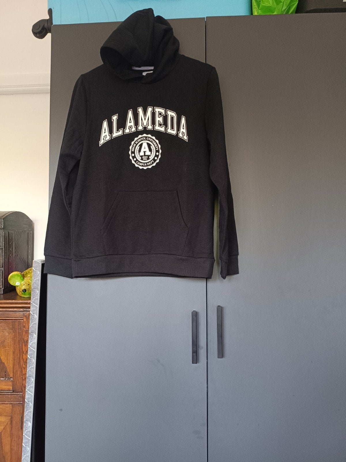 VERKOCHT ! Sweat nieuw 18j valt klein, Kleding | Dames, Ophalen
