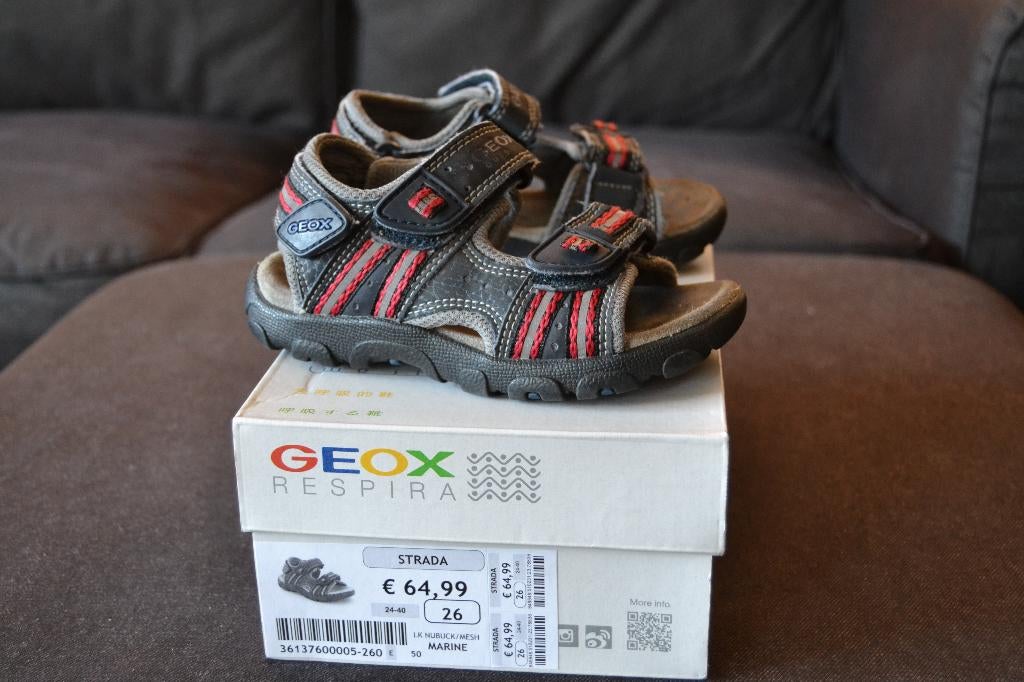 Sandales Geox Strada 26, Kinderen en Baby's, Babykleding | Schoentjes en Sokjes, Ophalen, Jongetje of Meisje, Overige typen, Zo goed als nieuw