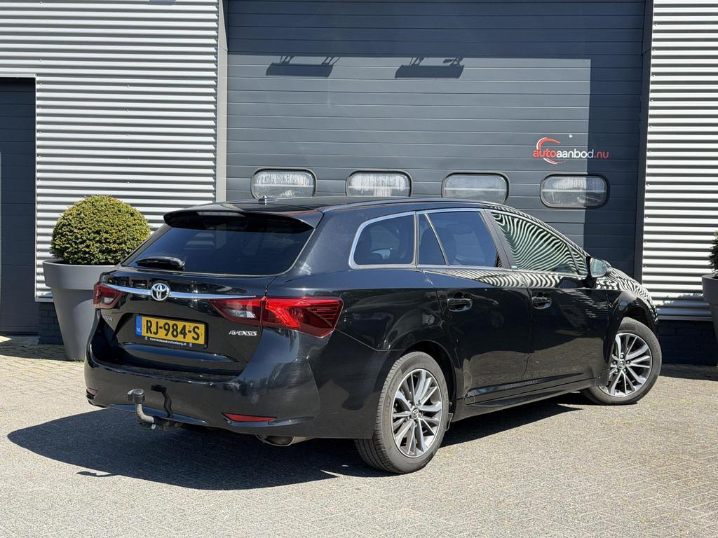 Toyota Avensis Touring Sports 1.8 VVT-i Executive | Navigati, Auto's, Euro 6, 4 cilinders, Leder, Bedrijf