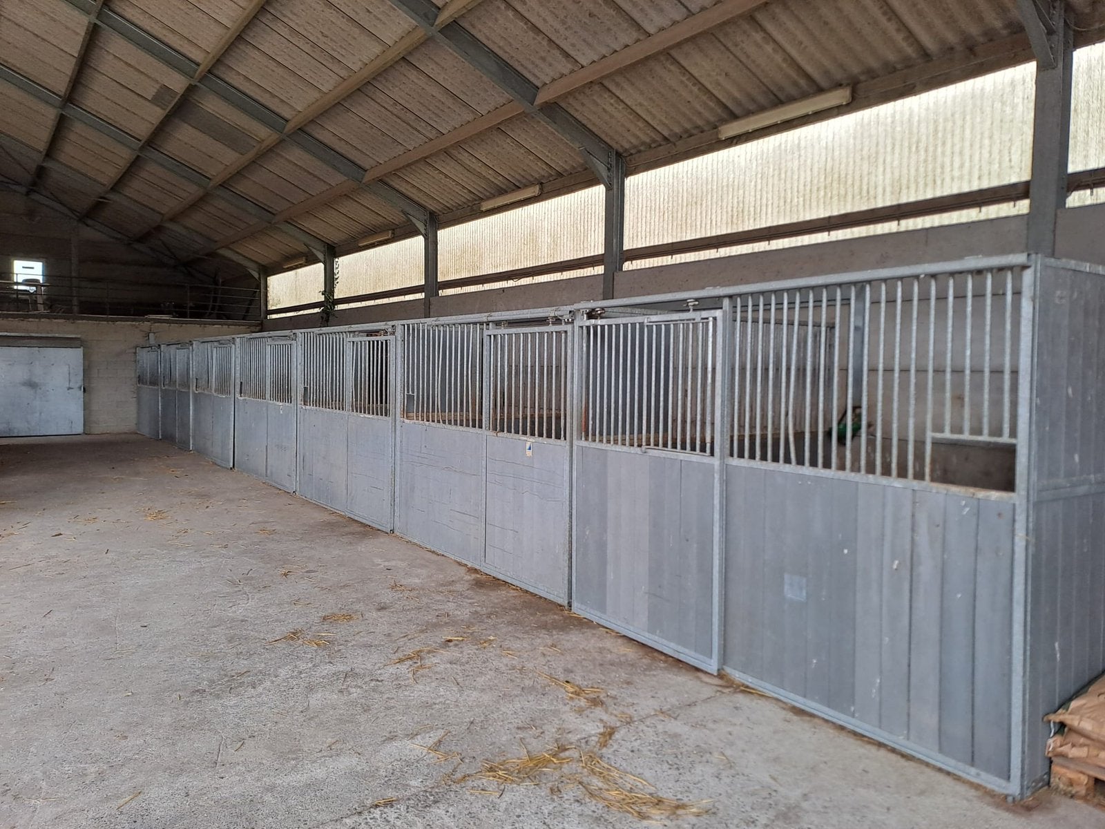 Paardenbox 7stuks, Stalling, 4 paarden of pony's of meer