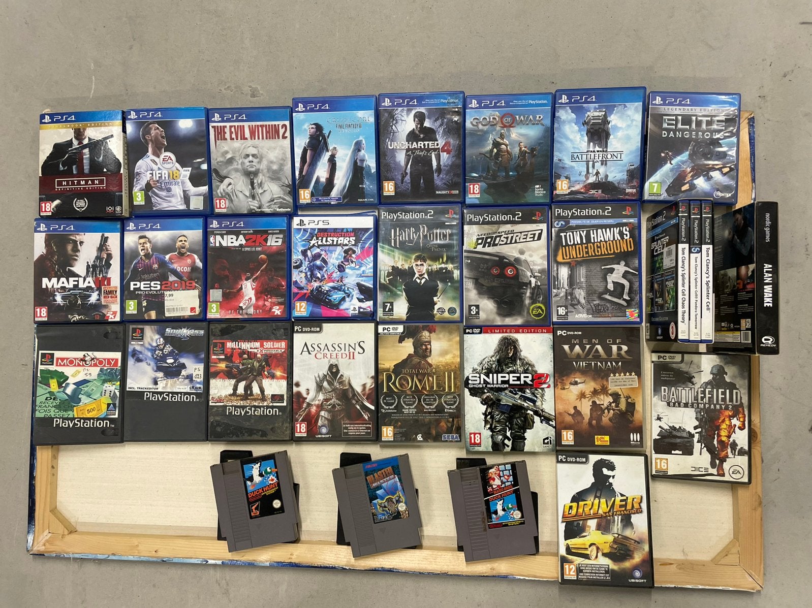 PS4 PS5 PS2 PS1 PC Nintendo NES-videogamebundel — 31 games!, Games en Spelcomputers, Ophalen of Verzenden, Gebruikt