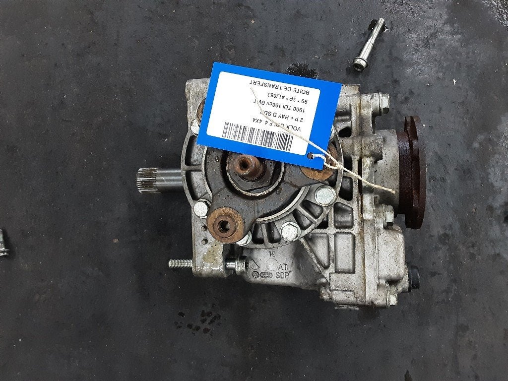 TUSSENBAK 4X4 Volkswagen Golf IV (1J1) (SDP), Gebruikt, Volkswagen, Mevr. I. Hauben, Rue de l'Espoir 34 34
4030  GRIVEGNÉE, BE