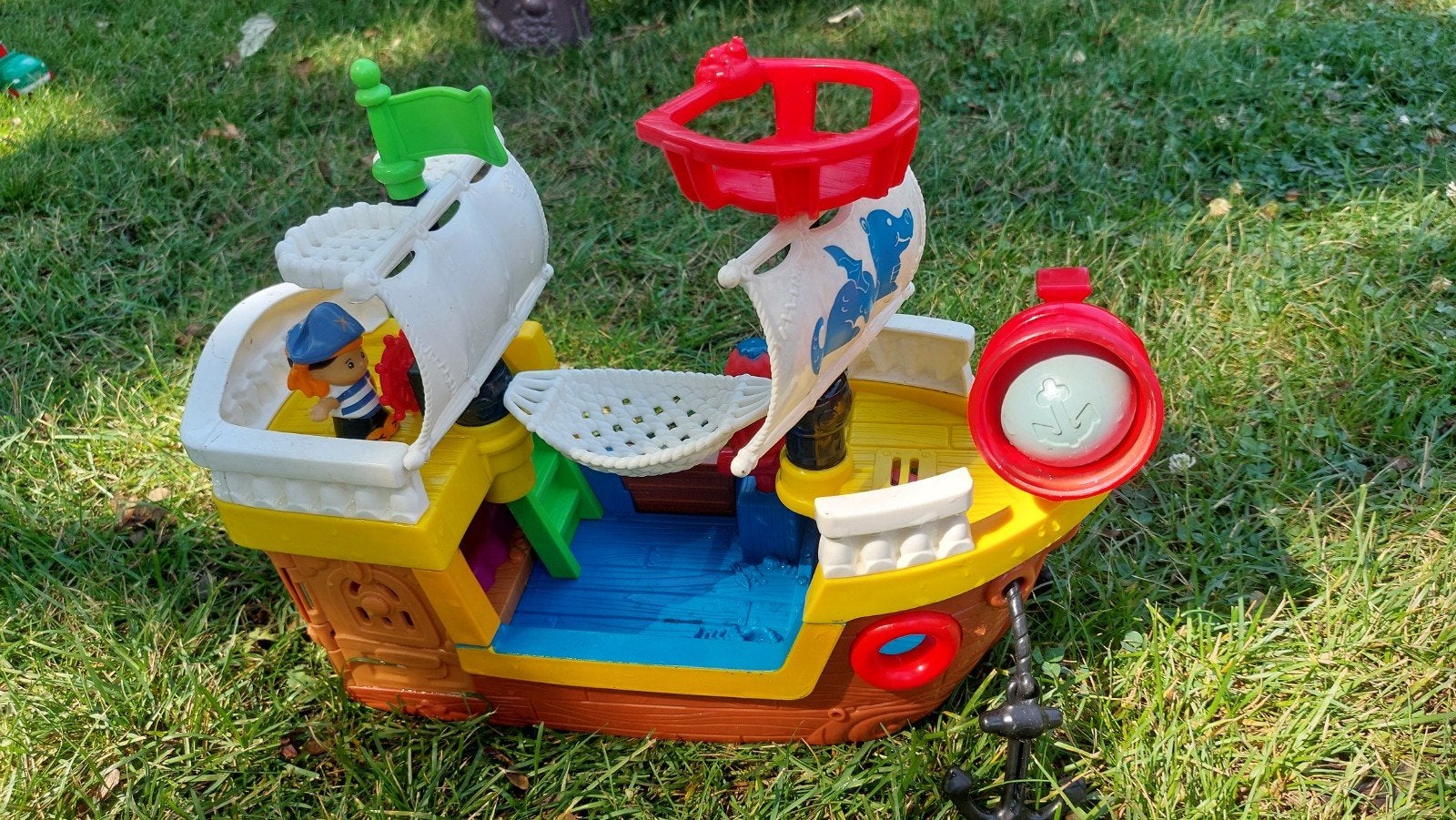 Bateau pirate, Enlèvement