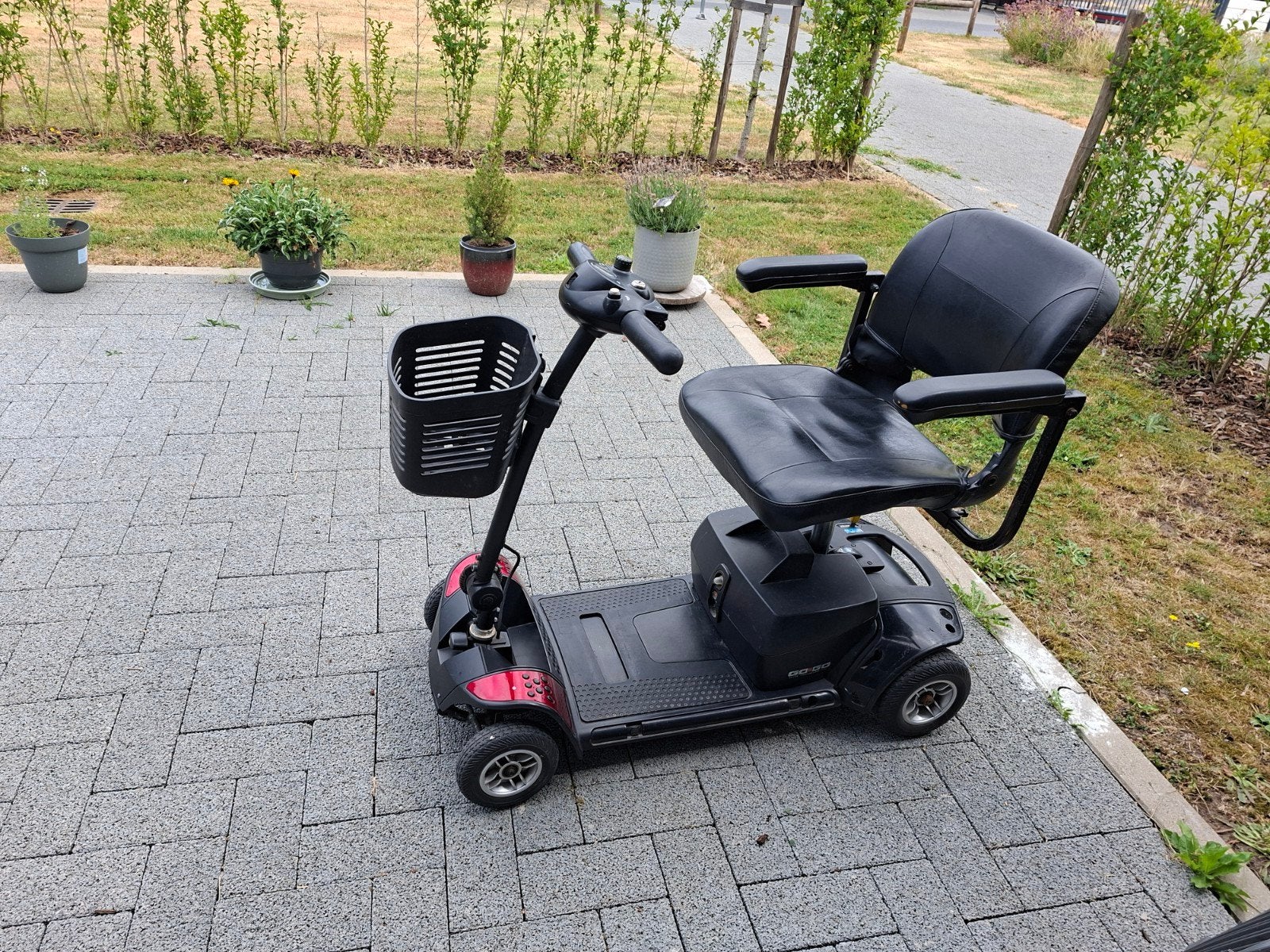 Te koop, scoot mobiel, nieuwe batterijen., Ophalen