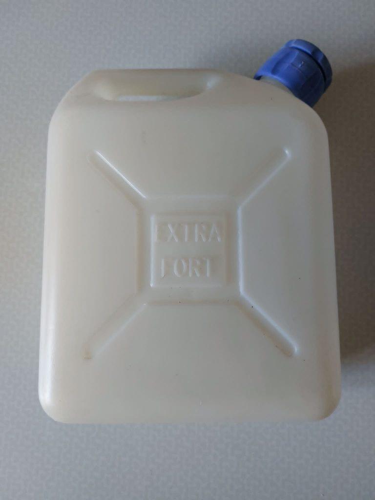 Kunststof jerrycan 5 liter geschikt voor drinkwater, Caravans en Kamperen, Caravanaccessoires, Ophalen, Zo goed als nieuw