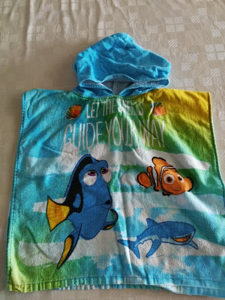 badponcho's: Mickey mouse, dory en Paw patrol, Enfants & Bébés, Maillots de bain pour enfants, Garçon ou Fille, Enlèvement ou Envoi
