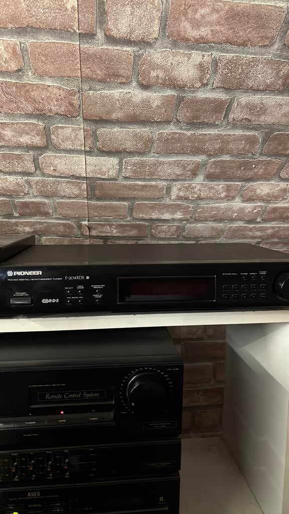 Pioneer F-204 RDS, Audio, Tv en Foto, Tuners, Ophalen, Zo goed als nieuw
