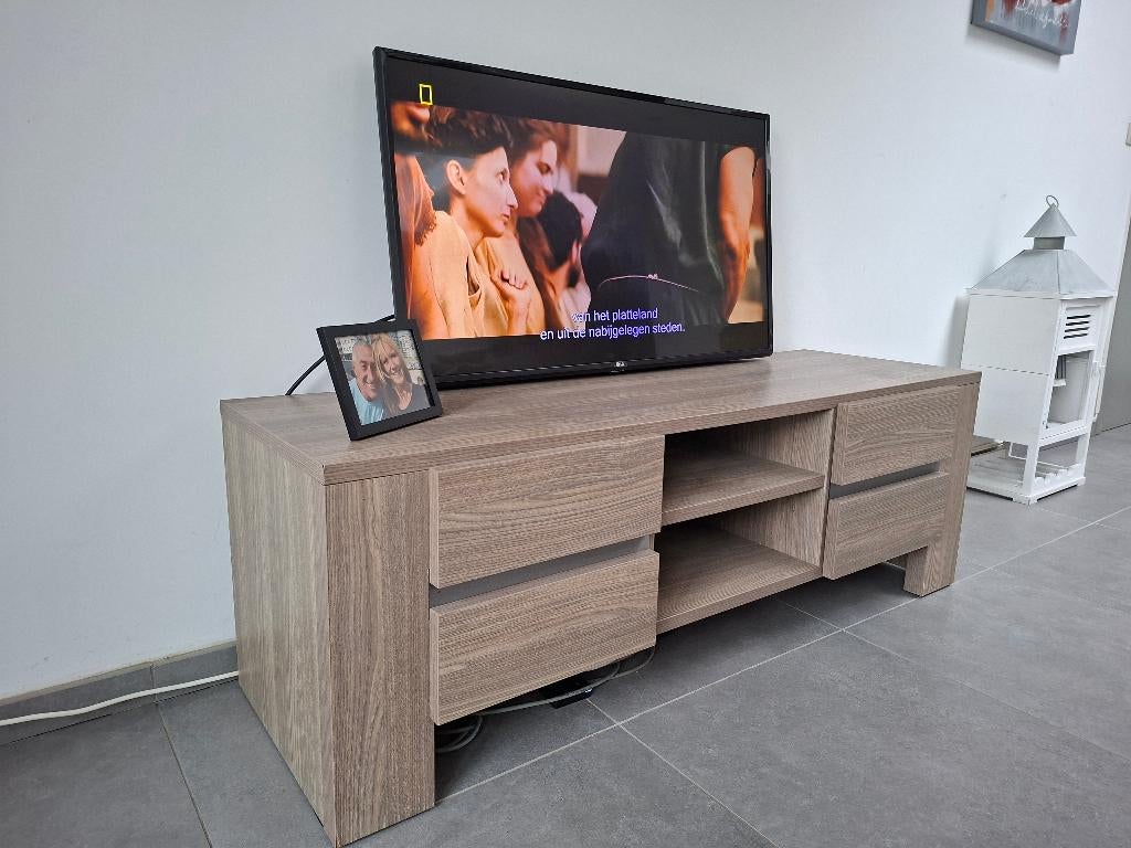 Tv kast, Huis en Inrichting, Kasten |Televisiemeubels, Ophalen, Zo goed als nieuw, Eikenhout, Modern