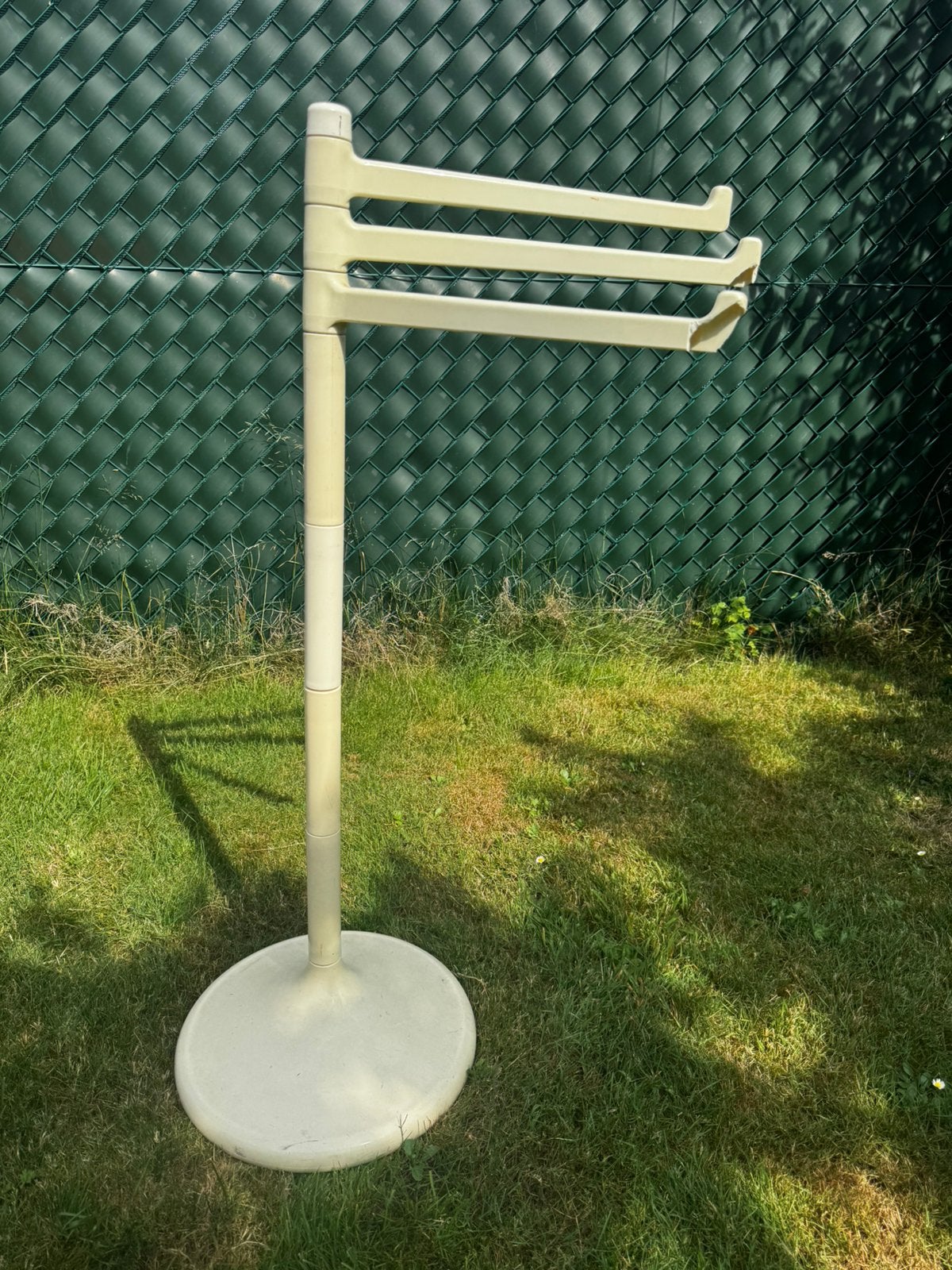 Porte-serviettes sur pied vintage – plastic age – retro, Synthétique, Enlèvement, Utilisé, 100 à 150 cm