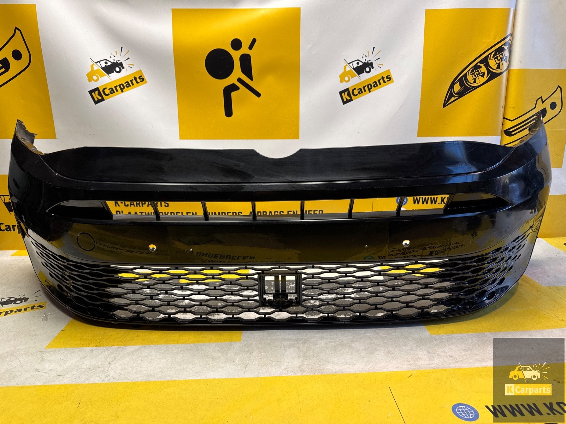 VOORBUMPER VW CADDY 2K7 BUMPER 2K7807221A Origineel, Info@fabrikant.eu, Bumper, Fabrikant BV, Gebruikt