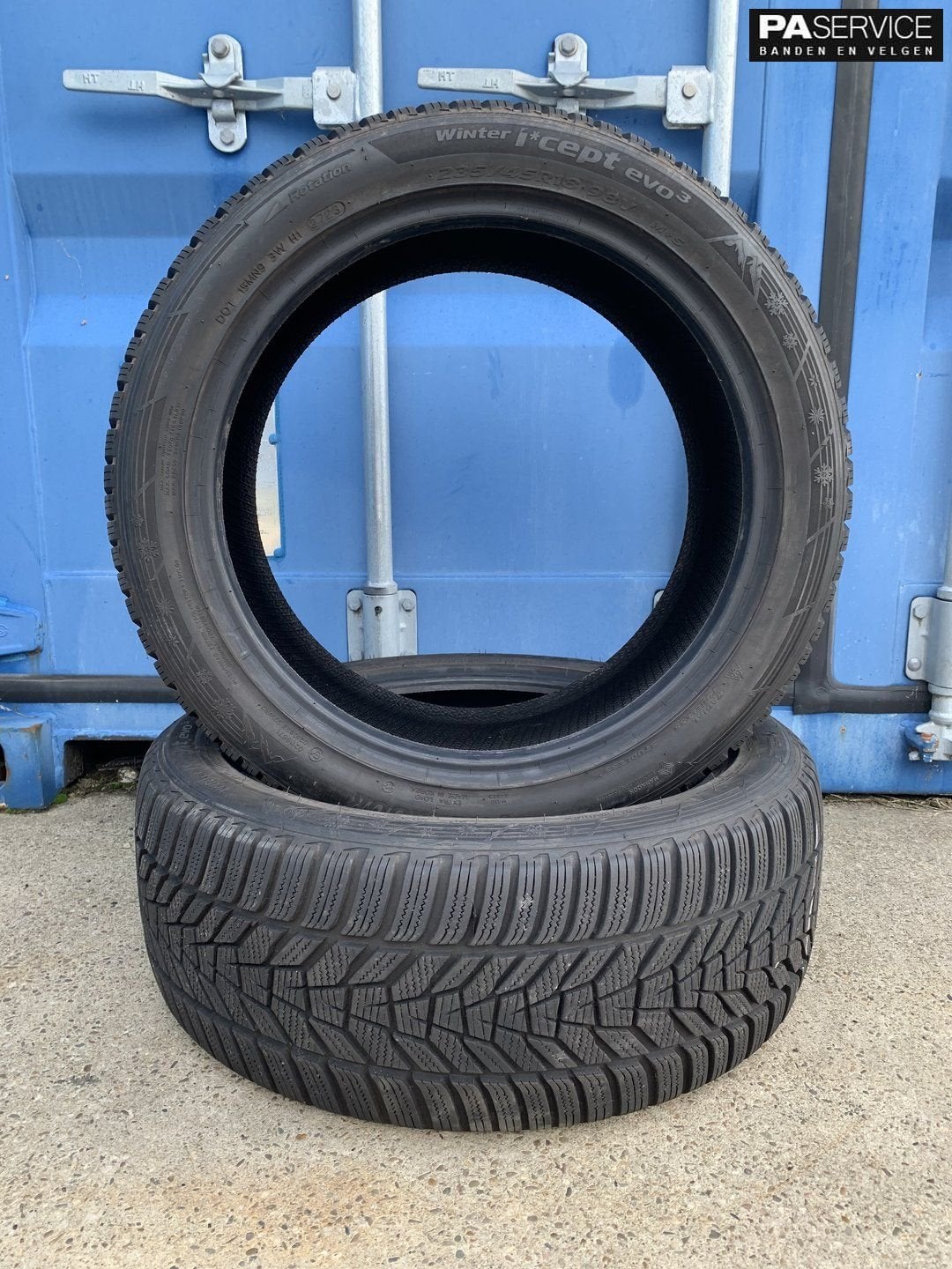 2x Hankook 235 45 18 Winterbanden met 7.5 mm, Autos : Pièces & Accessoires, -, Utilisé, -, Jante(s)