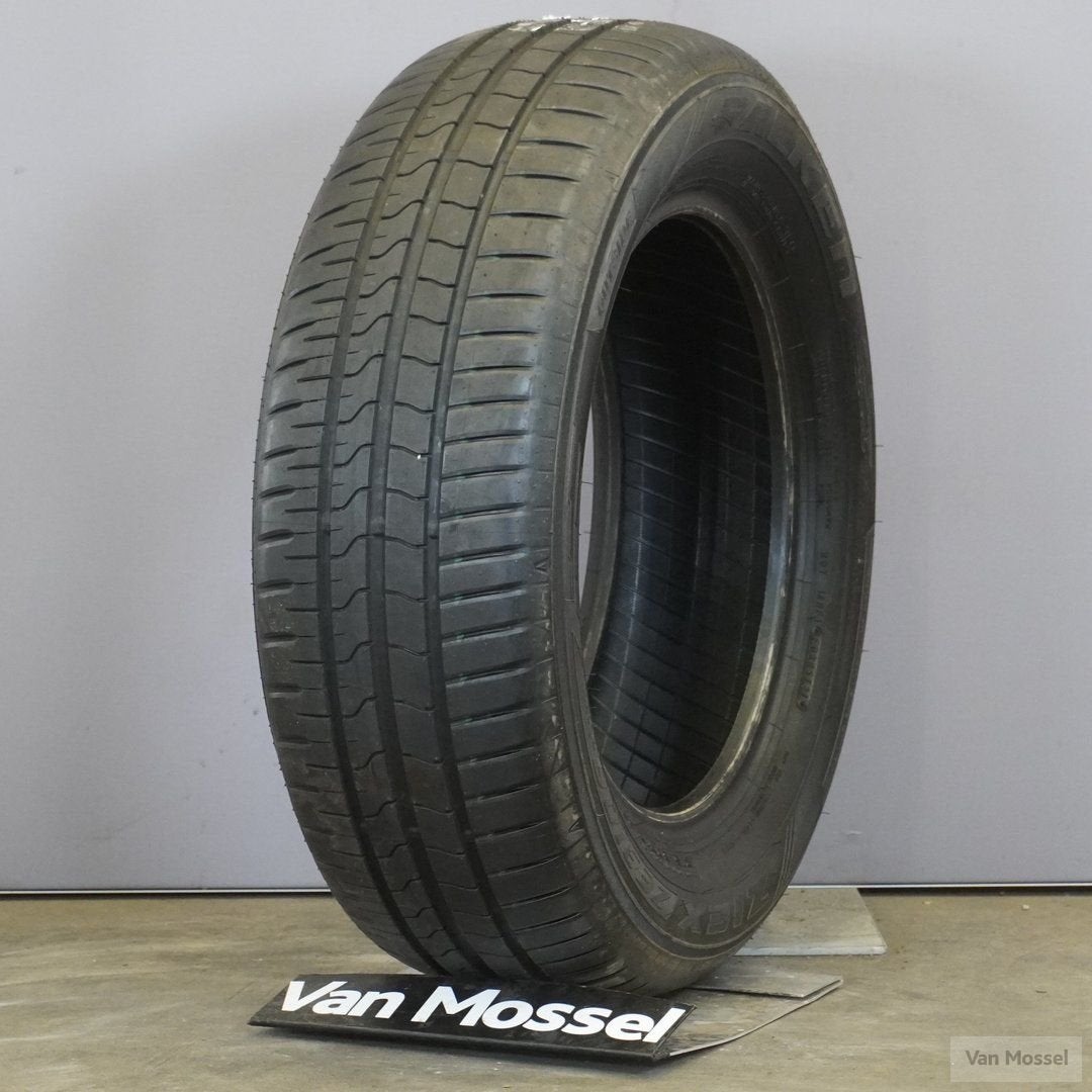 Falken Ziex Ze 310A eCorun Zomerband 215/60/R16, Auto-onderdelen, Banden en Velgen, -, Ophalen of Verzenden, Band(en), Zomerbanden