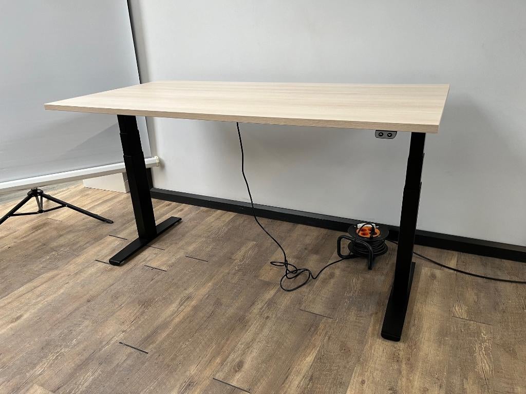 Zit sta bureau Markant matrix pro zwart, Ophalen