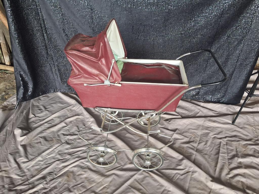 Vintage poppenkoets, Ophalen