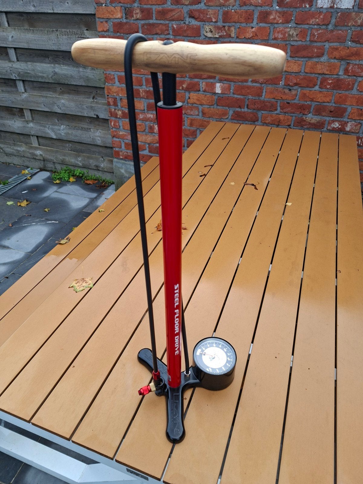 lezyne steel floor drive high pressure, Fietsen en Brommers, Ophalen