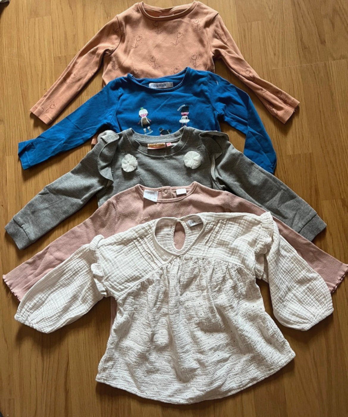5 meisjeslongsleeves maat 98, Verzenden, Zo goed als nieuw