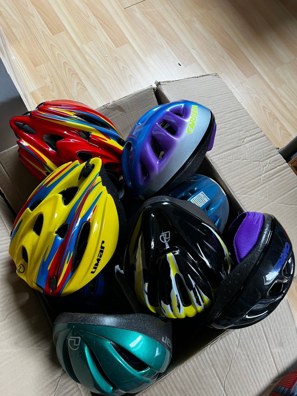 20 nouveaux casques anciens, Vélos & Vélomoteurs, Enlèvement, Comme neuf
