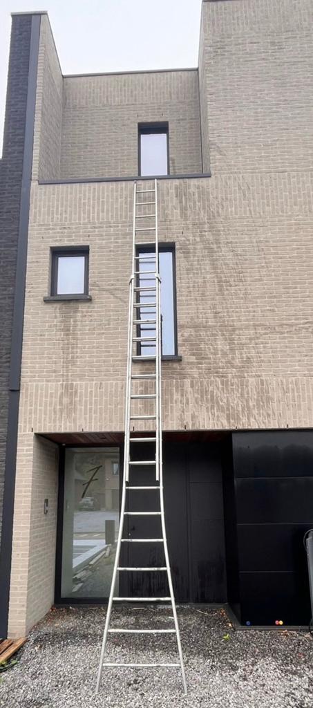 Ladder 2x17, Enlèvement, Comme neuf