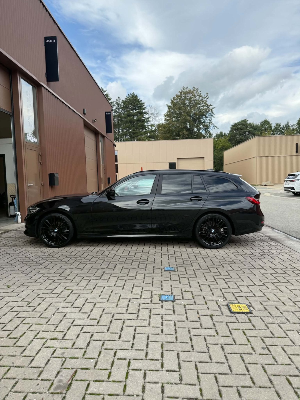 Bmw 320i G21, Autos, Carnet d'entretien, Noir, 5 portes, Break