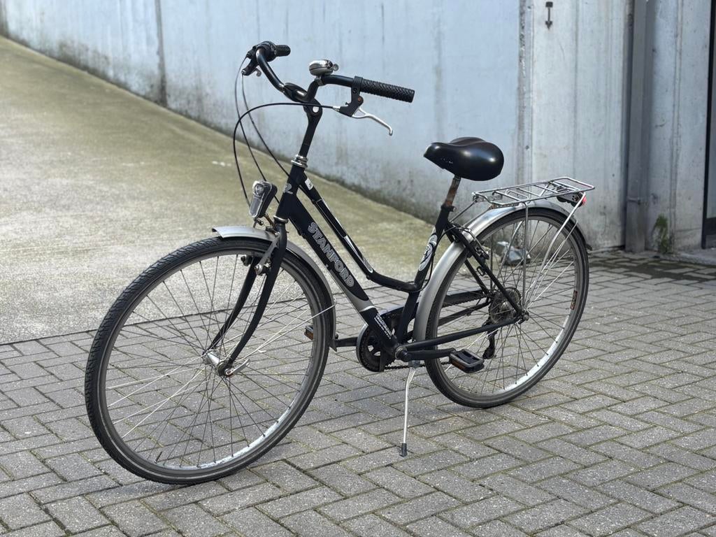 Vélo pour femme avec pneus de 28 pouces, Enlèvement, Comme neuf