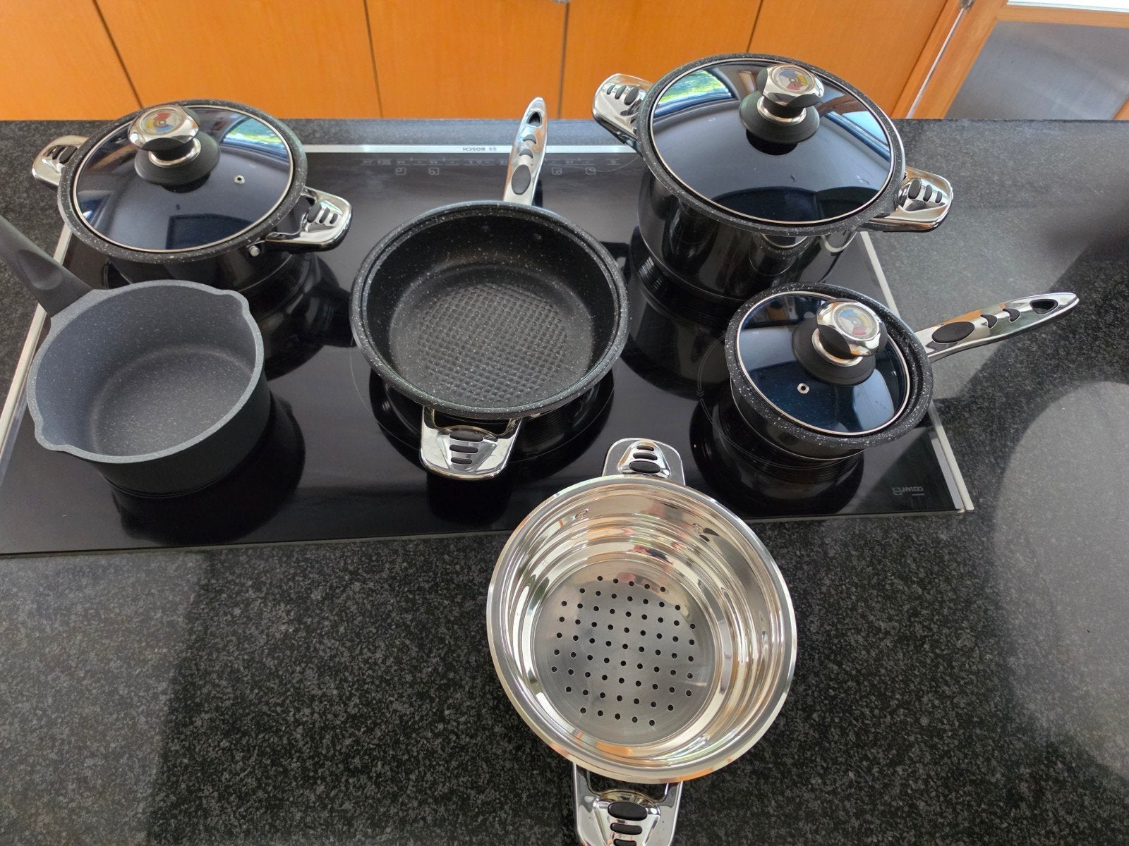 Potten en pannenset, Ophalen, Pannenset