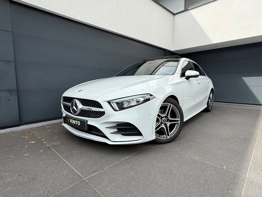 Mercedes-Benz A 180 d Sedan AMG Line, Auto's, 4 deurs, Euro 6, 4 cilinders, Parkeersensor