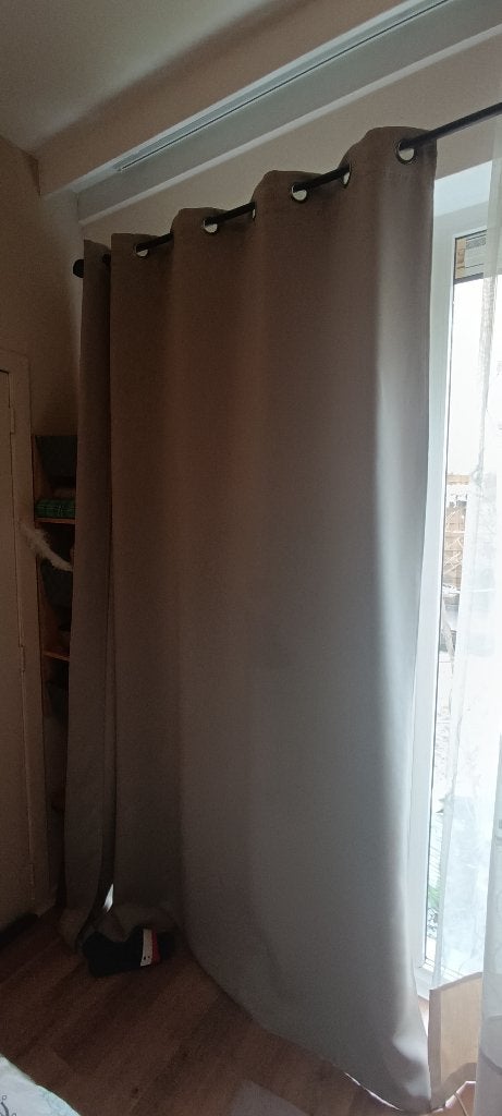 Tentures / rideaux OCCULTANT Greige 2* 140 * 250 - 15€, Maison & Meubles, Ameublement | Rideaux & Stores à lamelles, Enlèvement