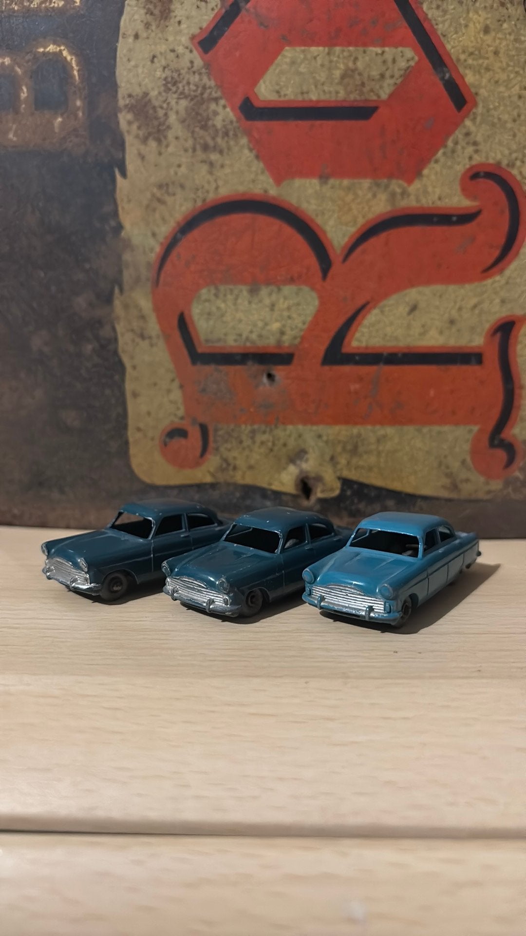 3x Matchbox Lesney No. 33 Ford Zodiac – zonder doosjes, Ophalen of Verzenden, Zo goed als nieuw