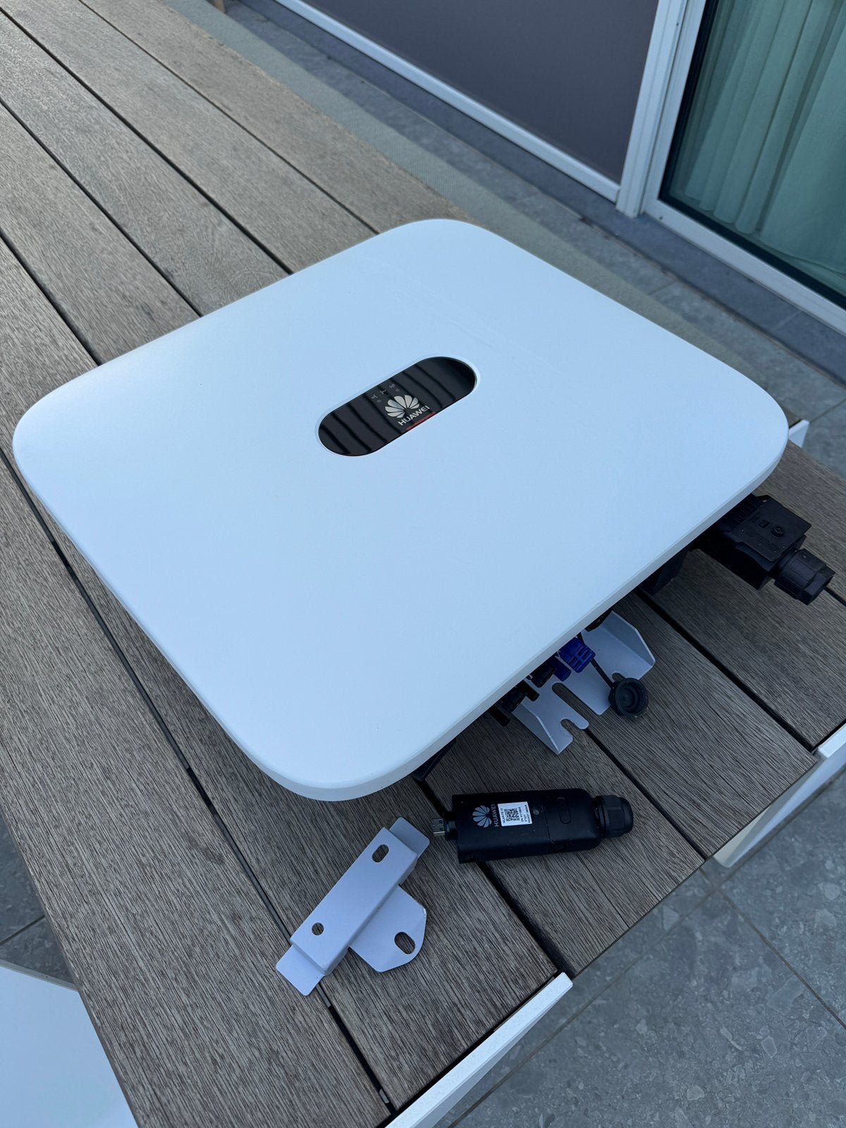 Omvormer Huawei 5kW, Doe-het-zelf en Bouw, Zonnepanelen en Toebehoren, Ophalen, Zo goed als nieuw