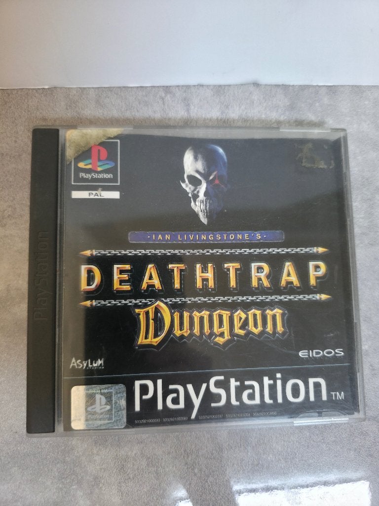 Deathtrap Dungeon PS1 doosje zonder cd (PAL), Games en Spelcomputers, Avontuur en Actie, Gebruikt, Verzenden, 1 speler