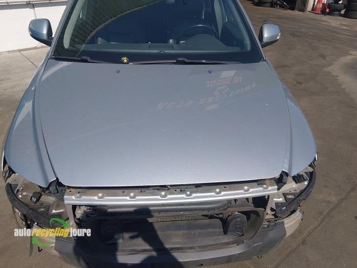 Capot d'un Volvo V50 (47700), -, -, 3 mois de garantie, -