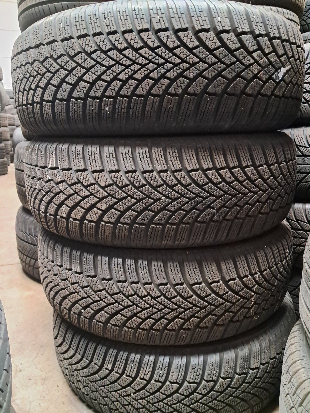 2056016 205/60/16 205/60R16 Démo hivernale 8 mm Bridgestone, Enlèvement, BMW