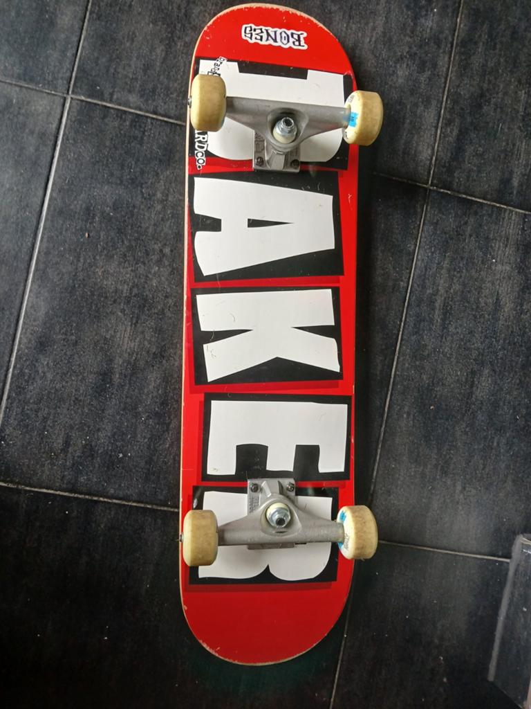Skateboard 'Baker', Sport en Fitness, Skateboarden, Ophalen, Skateboard