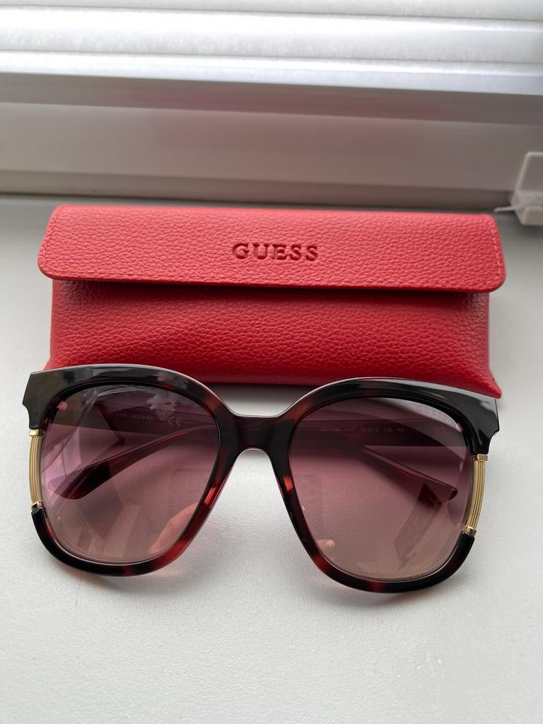 Damesbril Guess nieuwstaat!, Handtassen en Accessoires, Zonnebrillen en Brillen | Dames, Ophalen, Zo goed als nieuw