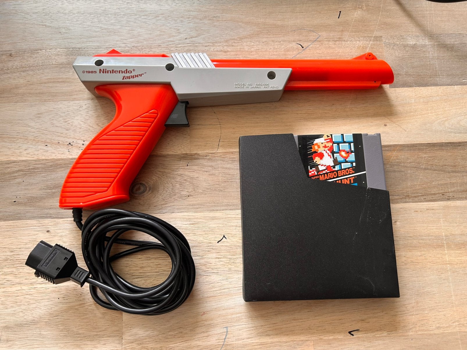Nintendo NES - zapper + mario/duckhunt, Consoles de jeu & Jeux vidéo, Jeux | Nintendo NES, Enlèvement ou Envoi, Comme neuf