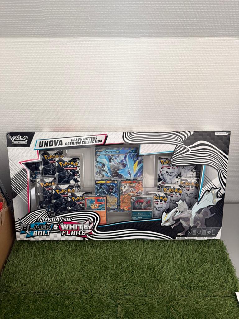 Collection premium Pokémon TCG Unova Heavy Hitters, Enlèvement, Comme neuf, Booster
