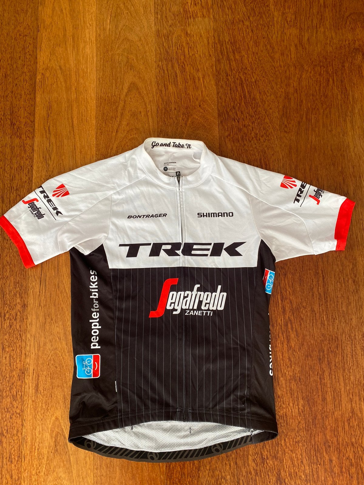 Maillot Trek Medium, Enlèvement, Comme neuf