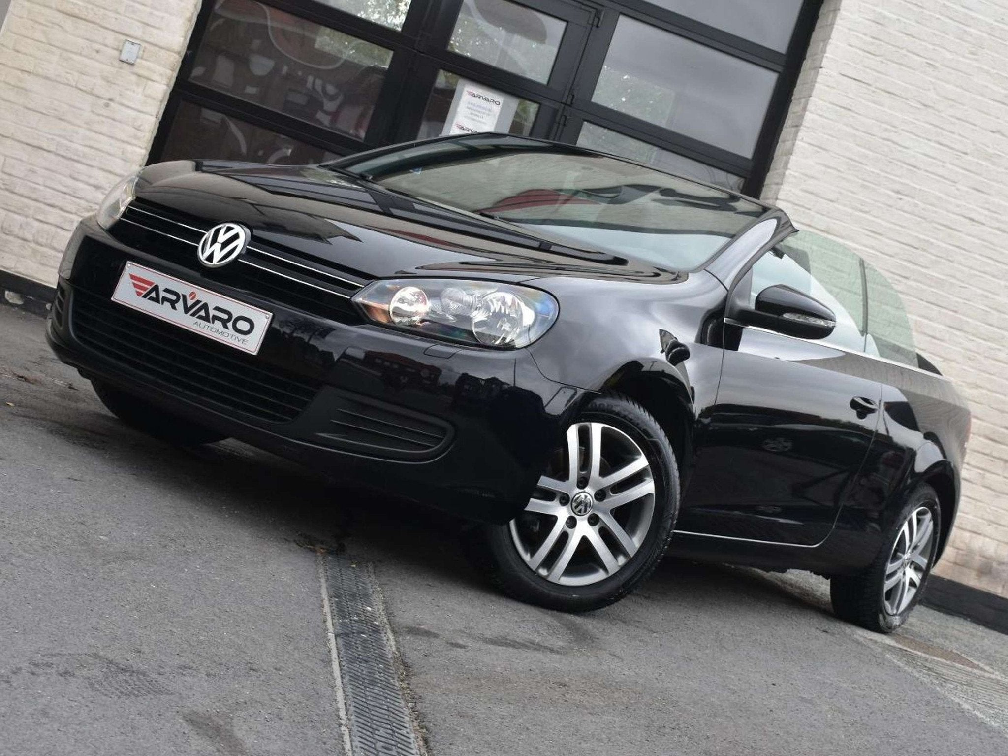 Volkswagen Golf 6 CABRIO 1.2 TSI Highline / LED / Verw Zetel, Voorwielaandrijving, Euro 5, Zwart, 4 cilinders