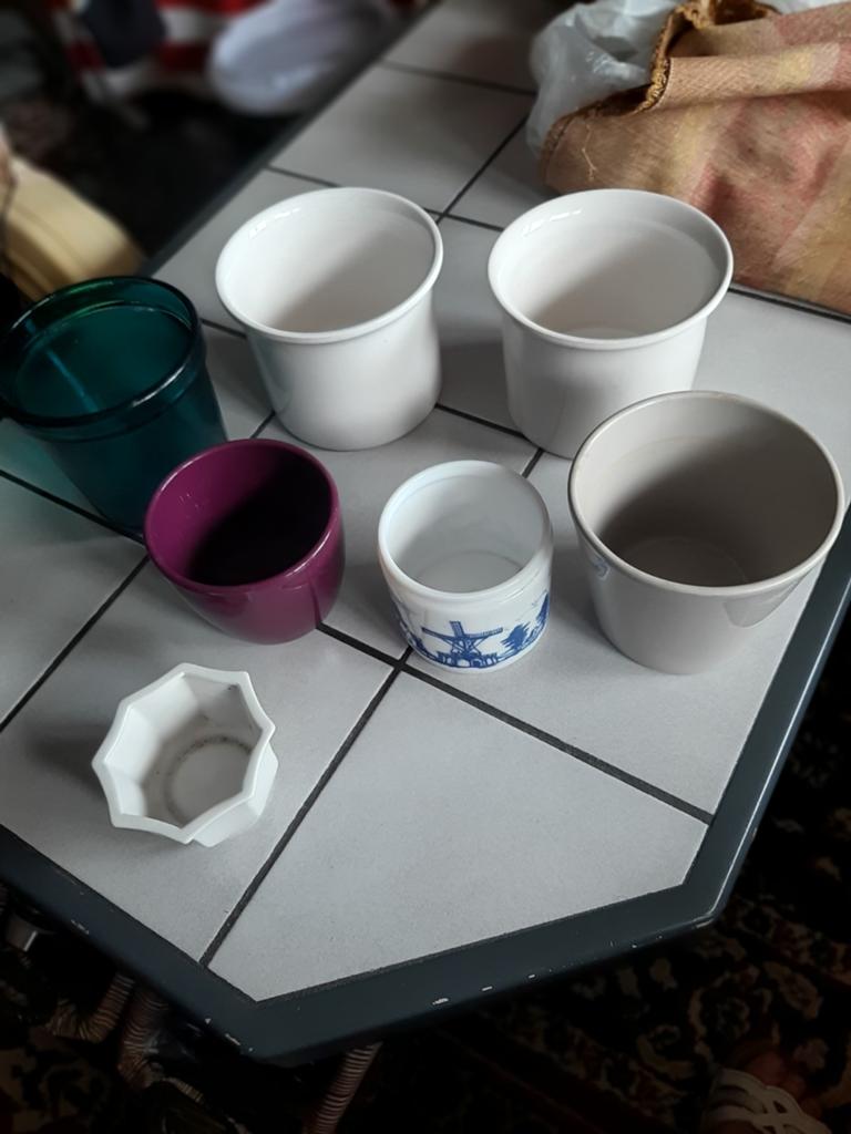 Pots de fleurs - 7 pièces pour tout - 5 euros, dimensions (v, Enlèvement