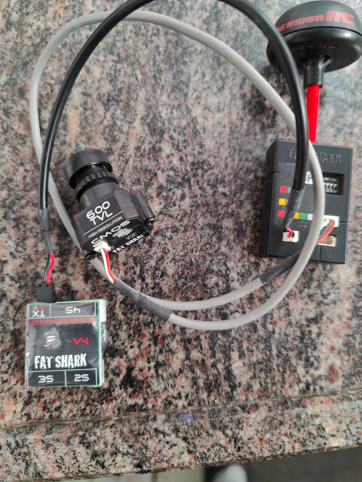 Fpv fatshark fsv 1602, Enlèvement ou Envoi