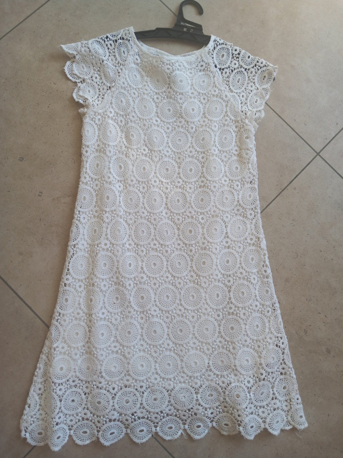 Wit kanten kleedje maat 152, Kinderen en Baby's, Kinderkleding | Maat 152, Ophalen, Meisje, Zo goed als nieuw, Jurk of Rok